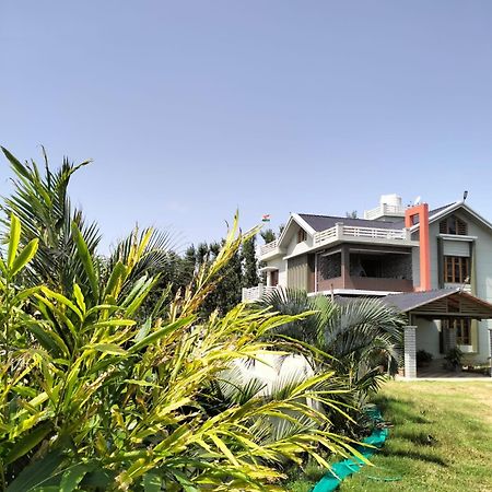 The Grassland Homestay Chikmagalur Luaran gambar